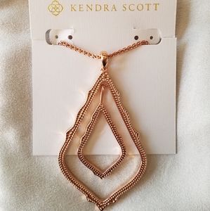 Kendra Scott Simon Necklace And Earrings Set